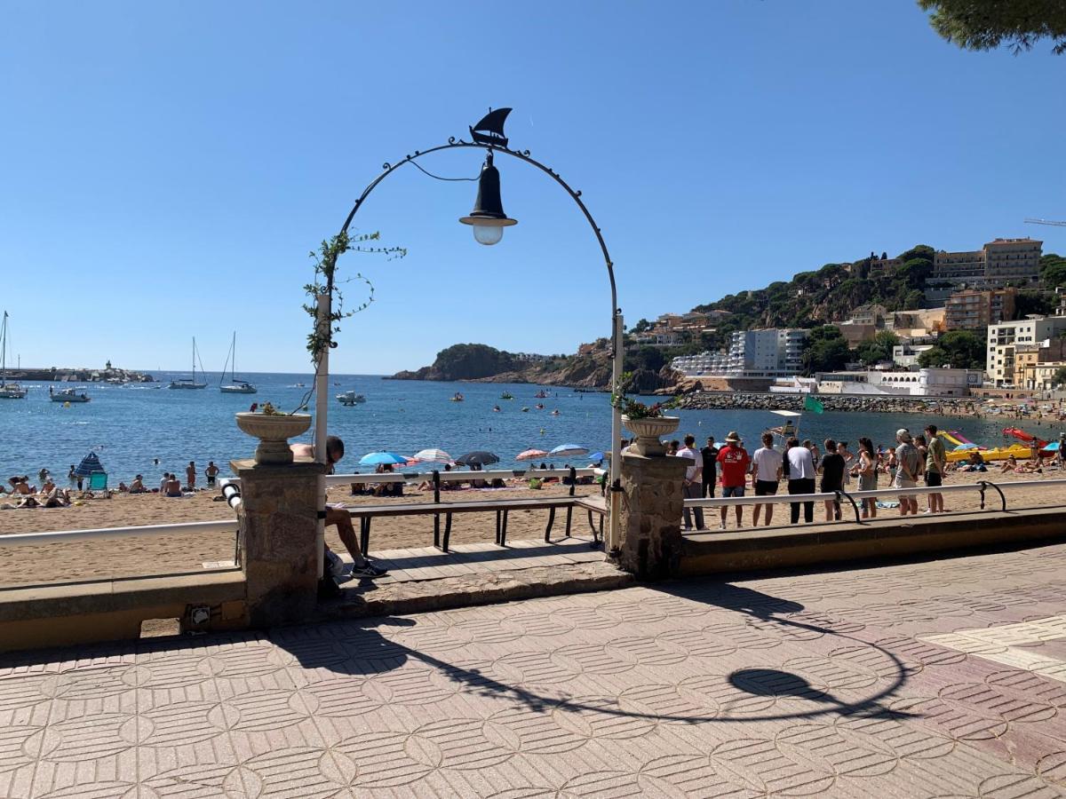 Notaria-Apartamento Y Estudio En Casco Antiguo, Al Lado De Playa, Rambla Y Monasterio, Con Acceso A Terraza Ajardinada ซานต์เฟลิอูเดกีโซลส์ ภายนอก รูปภาพ