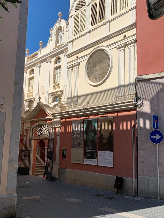 Notaria-Apartamento Y Estudio En Casco Antiguo, Al Lado De Playa, Rambla Y Monasterio, Con Acceso A Terraza Ajardinada ซานต์เฟลิอูเดกีโซลส์ ภายนอก รูปภาพ