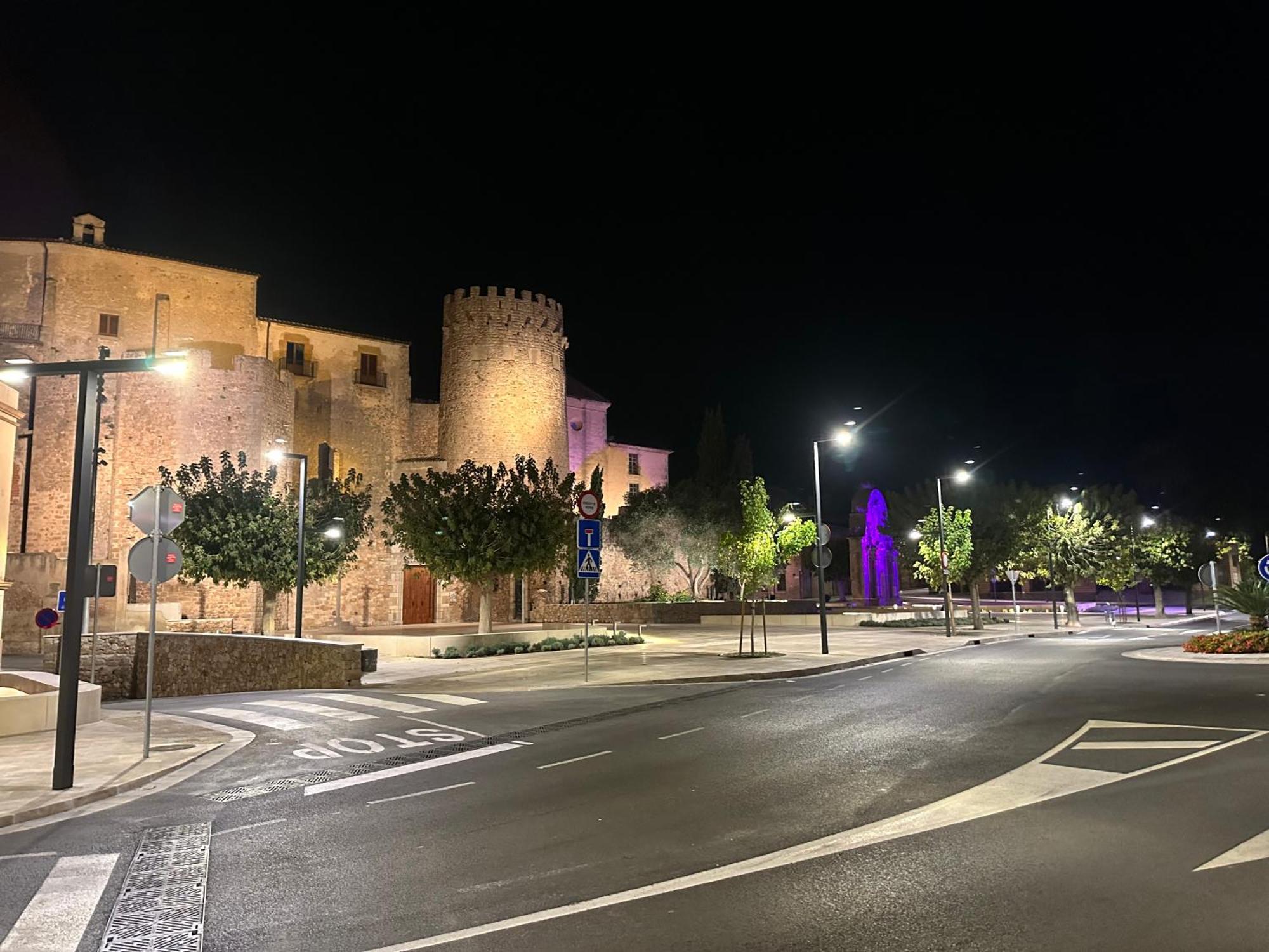 Notaria-Apartamento Y Estudio En Casco Antiguo, Al Lado De Playa, Rambla Y Monasterio, Con Acceso A Terraza Ajardinada ซานต์เฟลิอูเดกีโซลส์ ภายนอก รูปภาพ