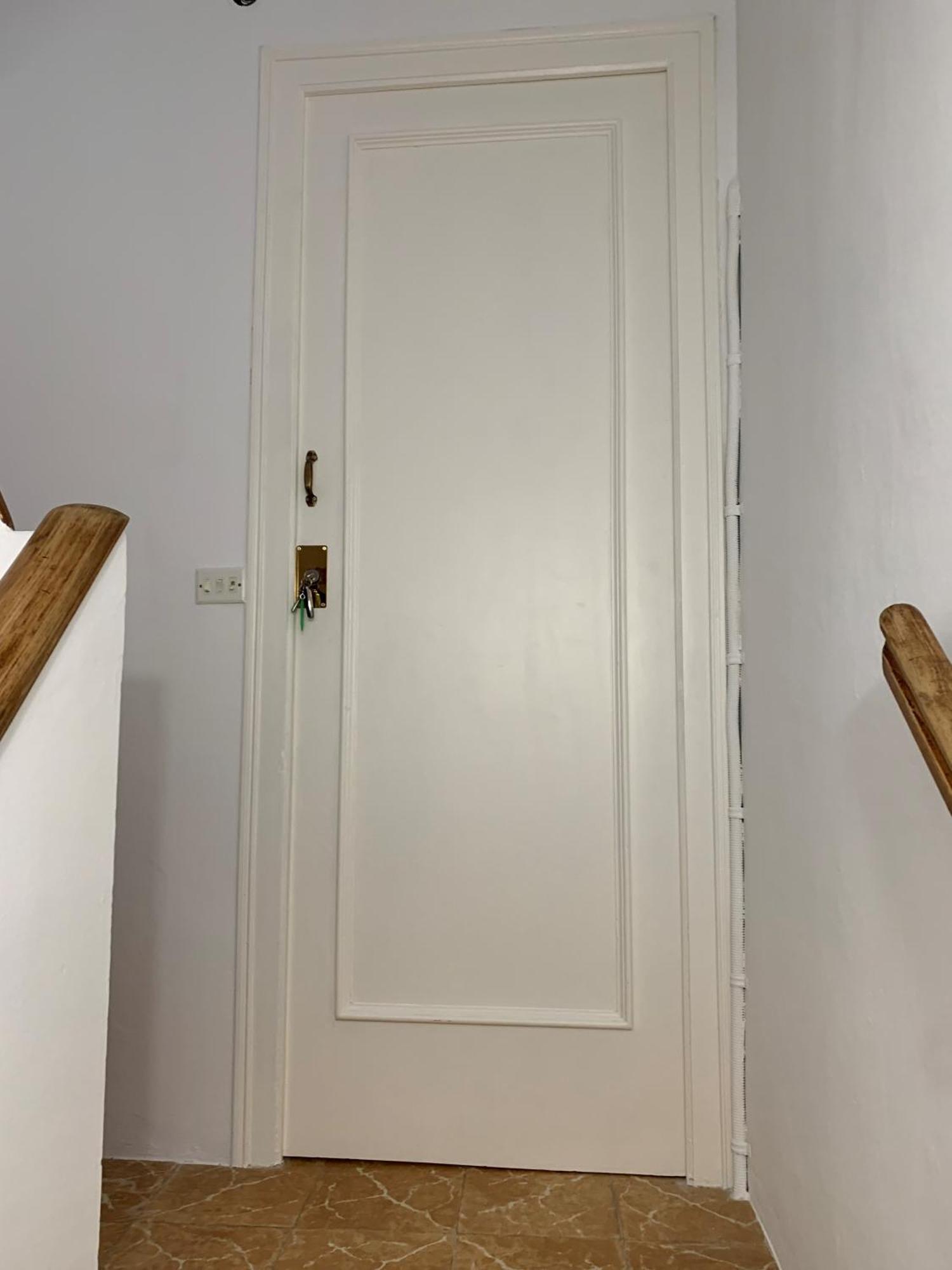 Notaria-Apartamento Y Estudio En Casco Antiguo, Al Lado De Playa, Rambla Y Monasterio, Con Acceso A Terraza Ajardinada ซานต์เฟลิอูเดกีโซลส์ ภายนอก รูปภาพ